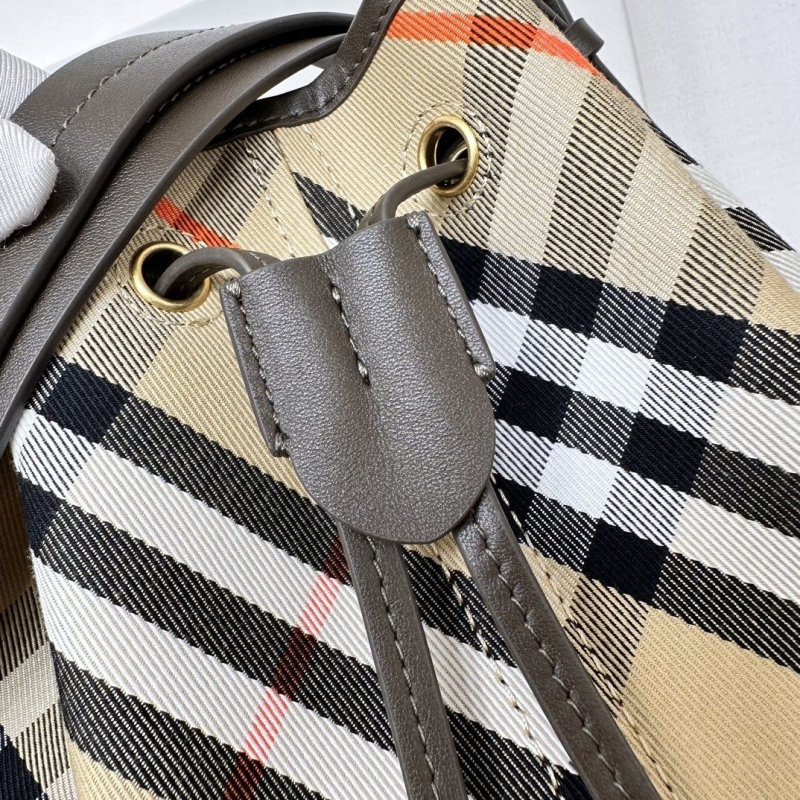 Bv*b*rry bucket bags